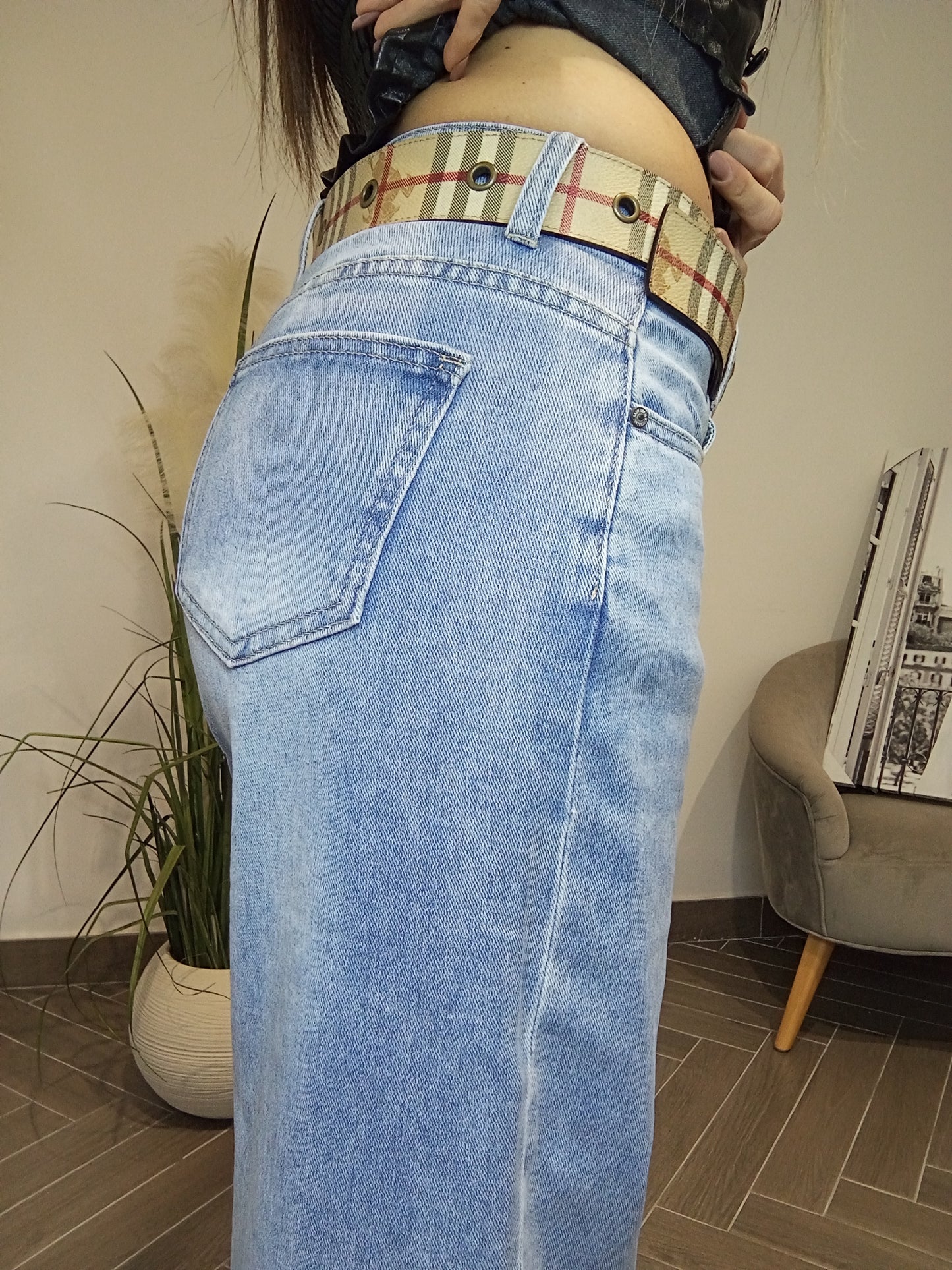 Jeans chiari con finto risvolto