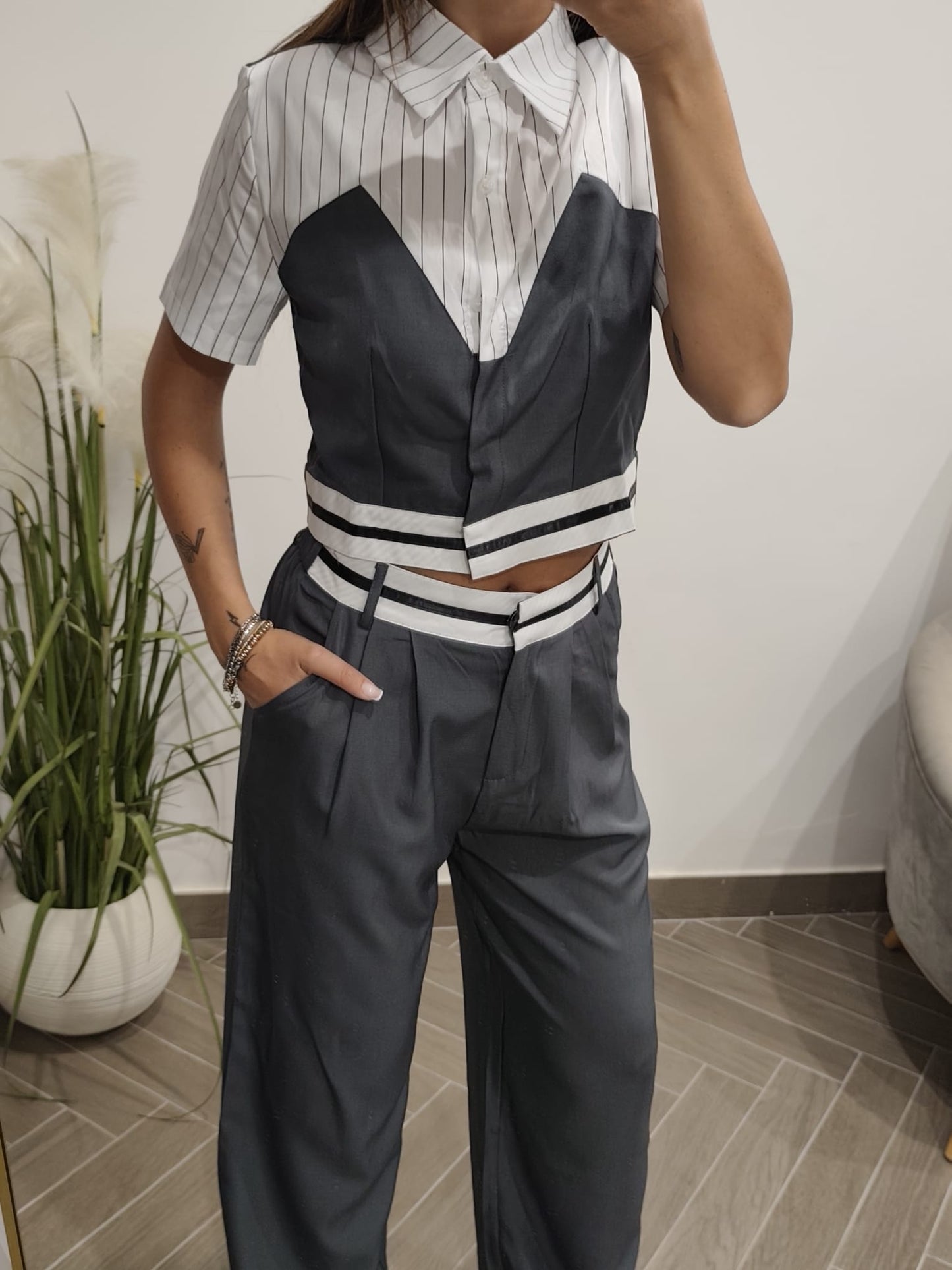 Completo Grey