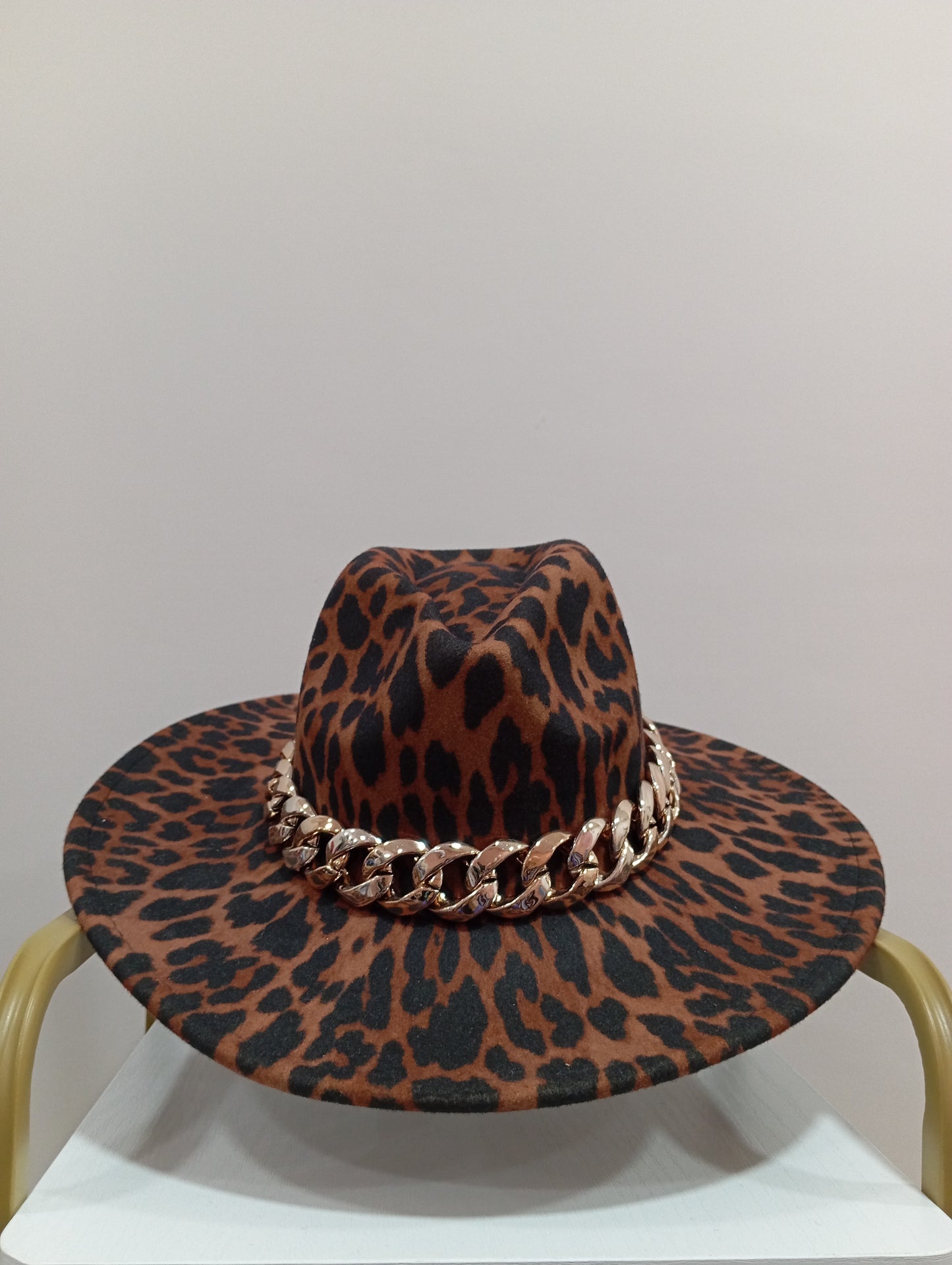 Cappello elegante