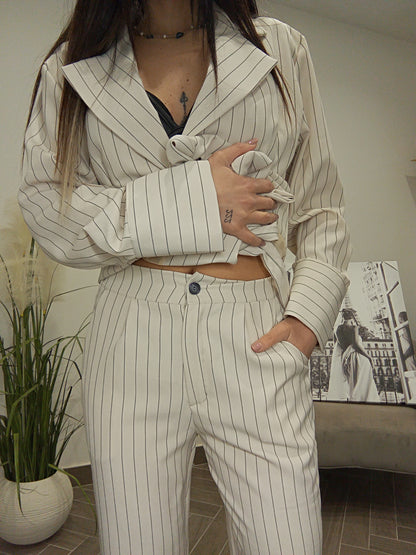 Tailleur blu e beige