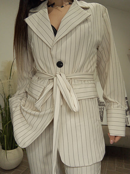 Tailleur blu e beige