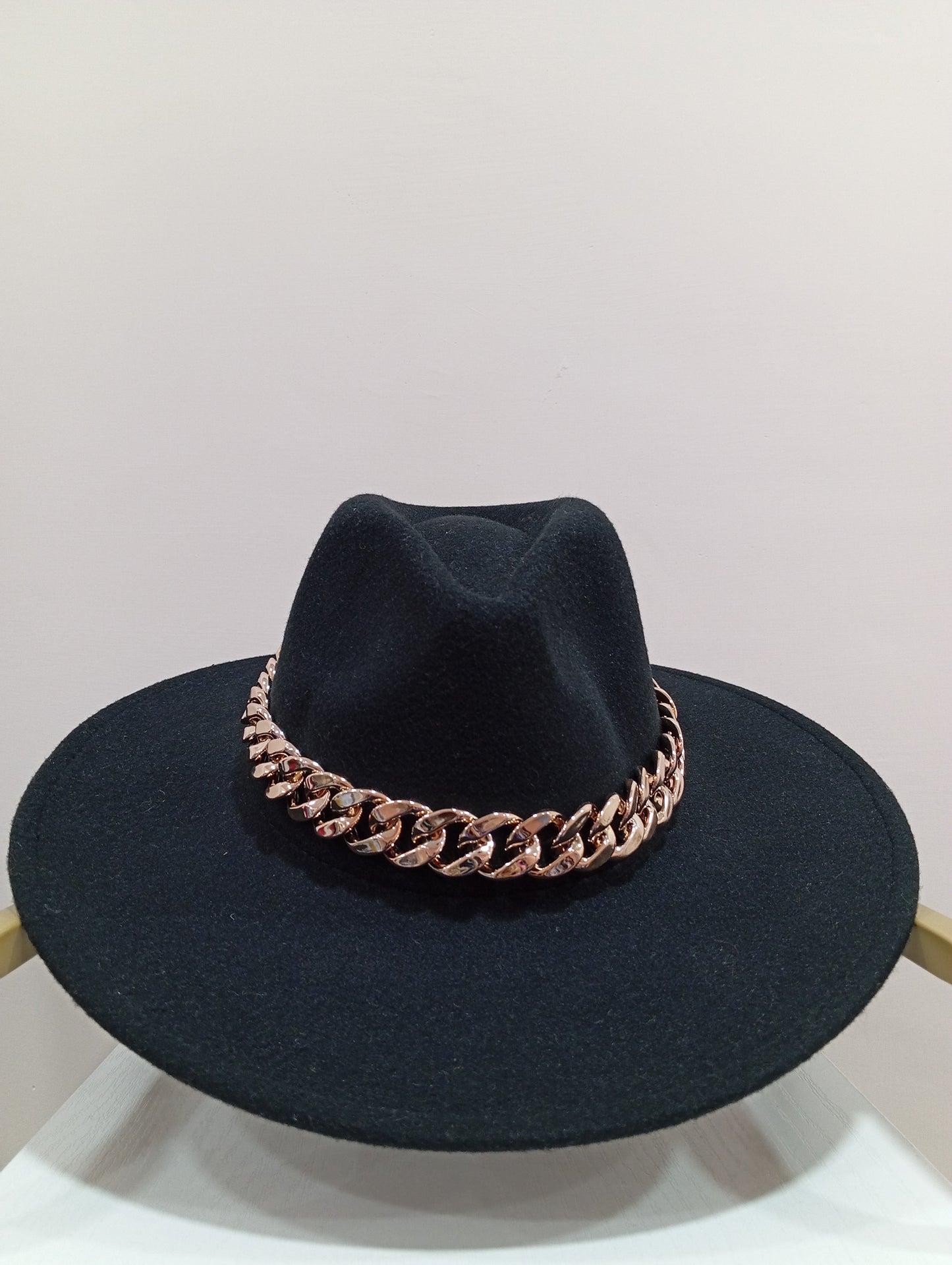 Cappello elegante